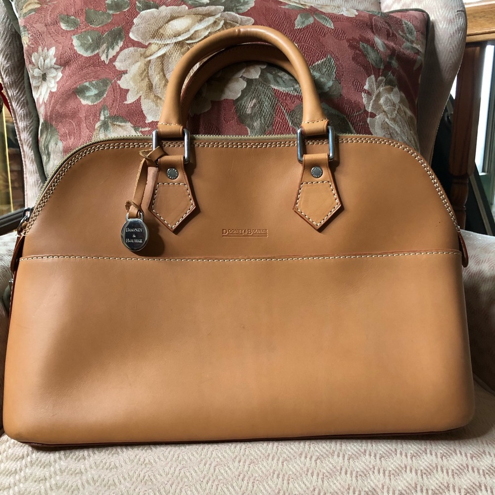 Dooney & Bourke purse